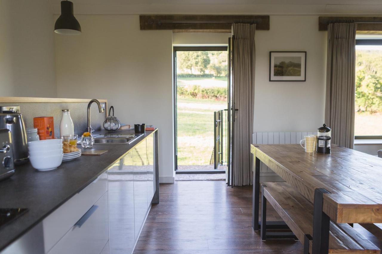 Hayloft Villa Cheddar Exterior photo